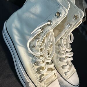 Converse White High-Top Sneakers Classic Canvas Design